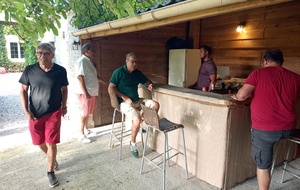 Le bar... Endroit stratégique après 19h