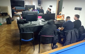 2 billards carambole immobilisés pour les ordinateurs